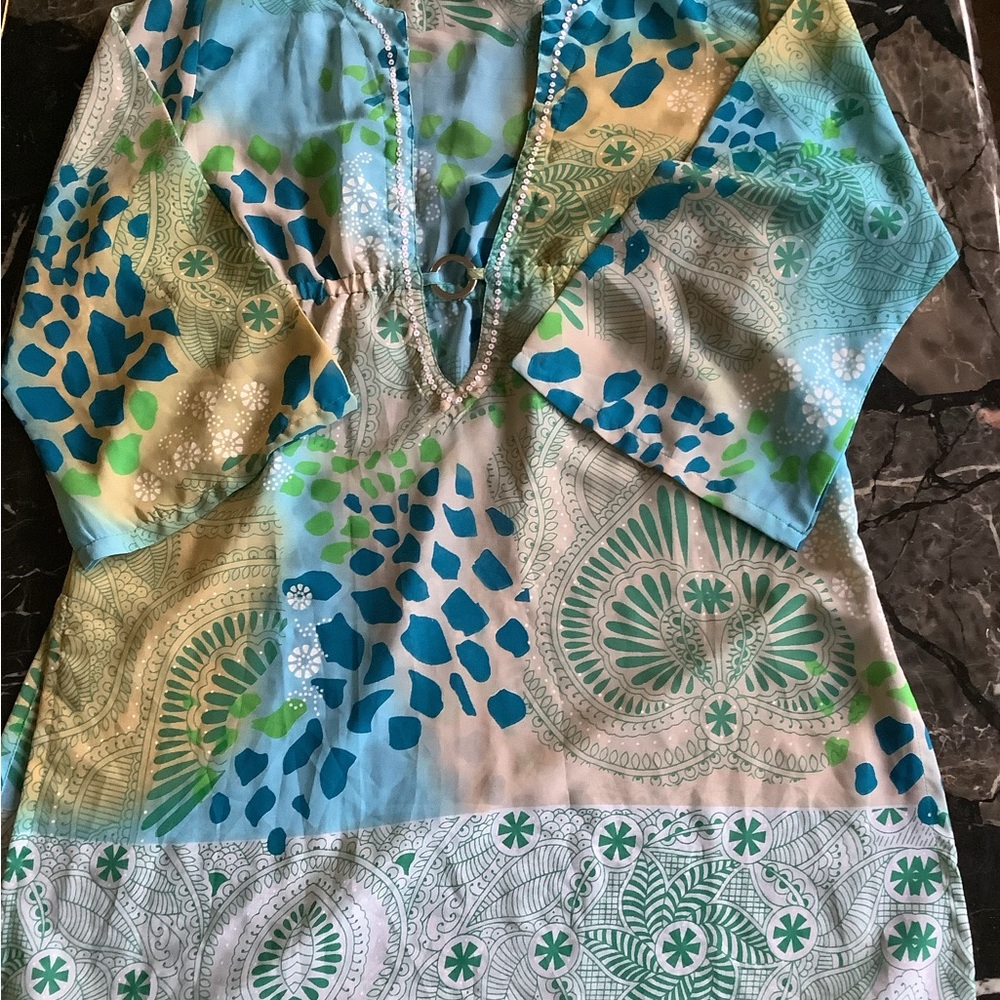 Pineapple cove blue multi sequin trim tunic size large